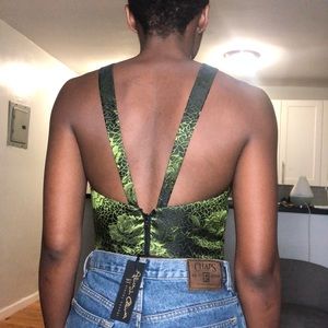 Green brocade Alice+Olivia crop top!